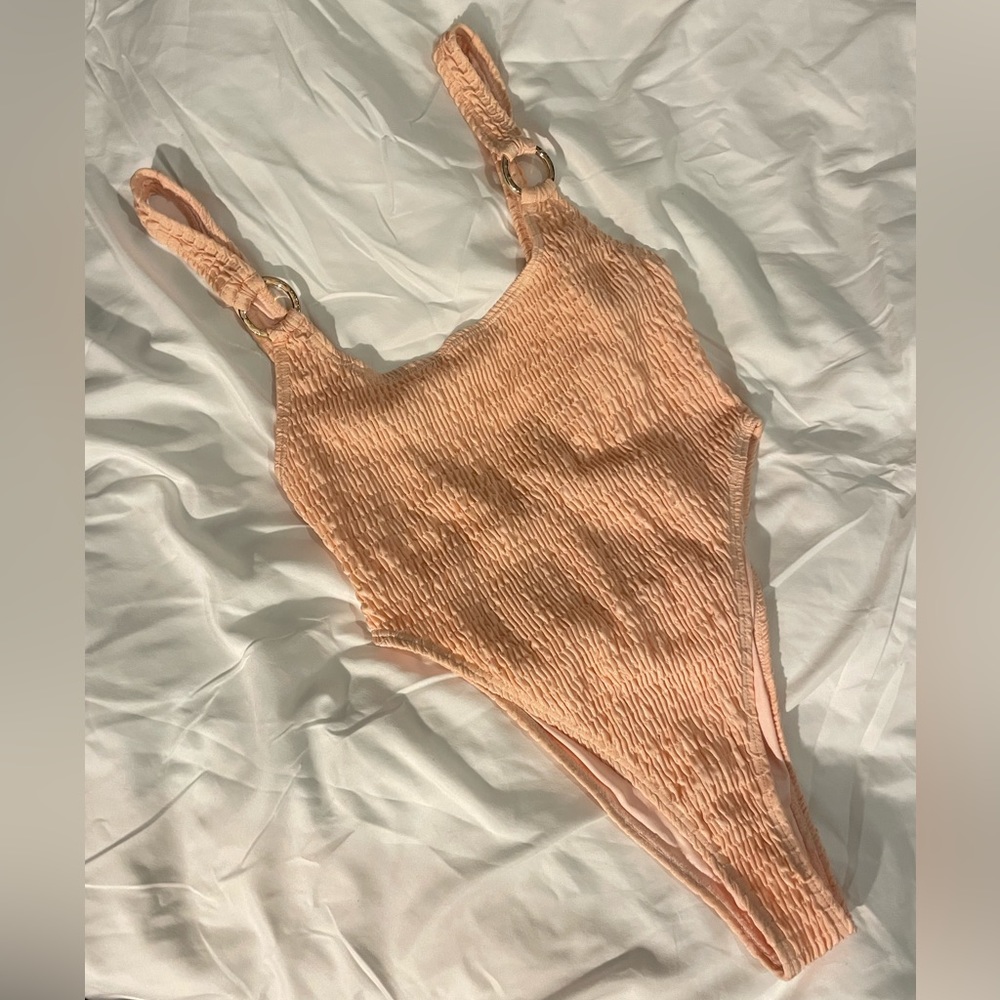 Scoop neck one piece swimsuit